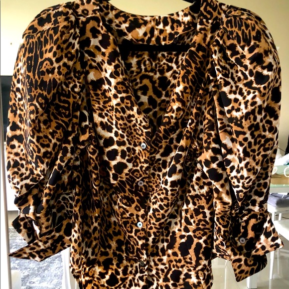 NEW LUXURY ANIMAL PRINT PUFF SLEEVE BLOUSE - Picture 6 of 9